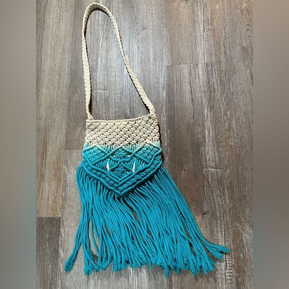 Mossimo Ombré Macrame fringe purse